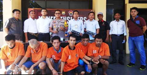Hukum