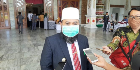 Wali Kota Helmi Hasan