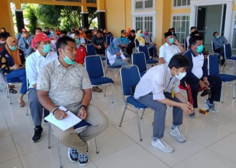 Peserta Rapat koordinasi Penanganan Covid-19 Kaur