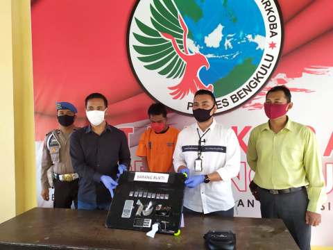Sat Res Narkoba Polres Bengkulu saat menggelar press rilis hasil tangkapan