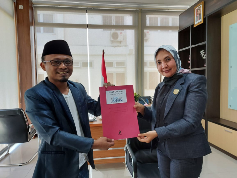 Ketua SMSI Bengkulu Serahkan SK Dewan Penasihat SMSI Bengkulu