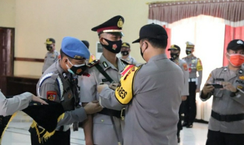 Pelantikan Kapolsek Jayaloka