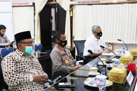 hukum
