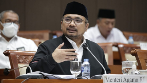 Menteri Agama Yaqut Cholil Qoumas memastikan bahwa selama PPKM tidak ada penutupan rumah ibadah SambungFacebookTwitterWhatsApp