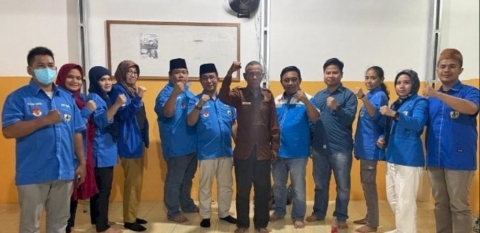 HUT ke-77 RI, KNPI Door to Door Datangi Rumah Veteran Bawa Tali Asih