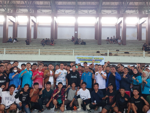 Waka DPD RI Sultan B Najamudin Buka Futsal KNPI Cup