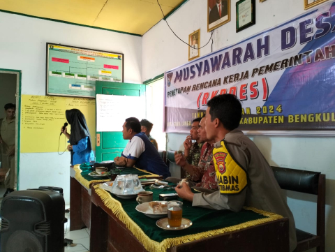 Bhabinkamtibmas Hadiri Musyawarah Desa Penetapan RKPDES 2024