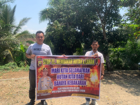 Cegah Kebakaran Hutan Unit Reskrim Polsek Ketahun Berikan Imbauan dan Sosialisasi Kepada Warga