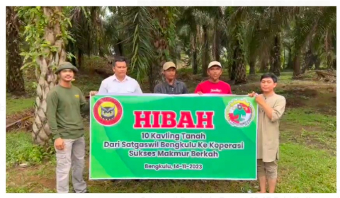 Satgaswil Bengkulu Densus 88 Hibahkan 10 Kavling Tanah ke Koperasi Eks Napiter Bengkulu