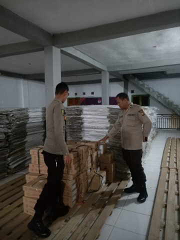Satgas Preventif Operasi OMB Polres Kaur Tingkatkan Pengamanan di Gudang Logistik 3 KPU