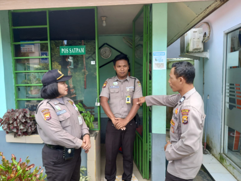 Jaga Keamanan, Personel Polsek Ketahun Kontrol Bank BRI