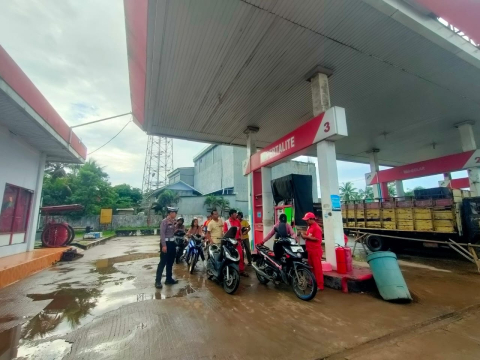 Cek Stok Ketersediaan BBM, Pihak Kepolisian Laksanakan Monitoring SPBU