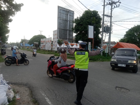 Bentuk Pelayanan Kepada Masyarakat Wujudkan Kamseltibcar Lantas, Sat Lantas Polres Kaur Gatur Lalin 