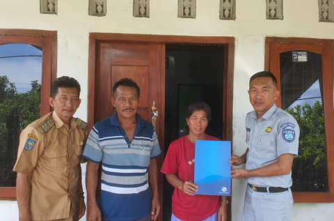 Jasa Raharja Serahkan Santunan Korban Meninggal Dunia Laka Lantas di Desa Pasar Tebat, Bengkulu Utara 