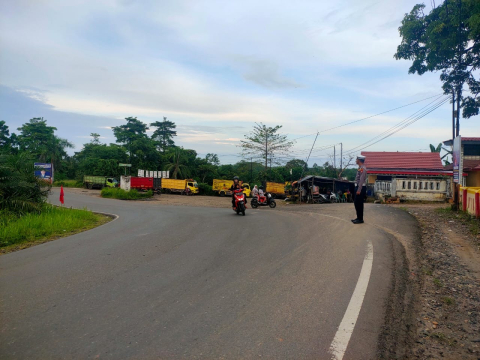 Lewat Morning Traffic Control Polisi Berikan Kelancaran di Jalan Raya