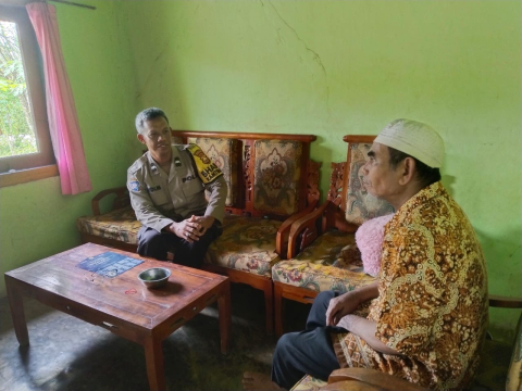 Polsek Ketahun Sambang Ke Tokoh Agama dalam Rangka Colling System