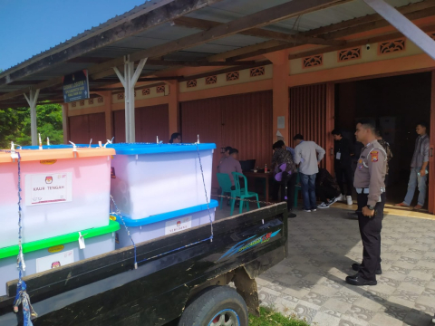 Pastikan Aman, Polres Kaur Kawal Ketat Pergeseran Surat Suara Pemilu 2024