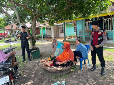 Patroli, Personel Sat Samapta Polres Kaur Cegah Aksi Kriminal Melalui Sambang Warga 
