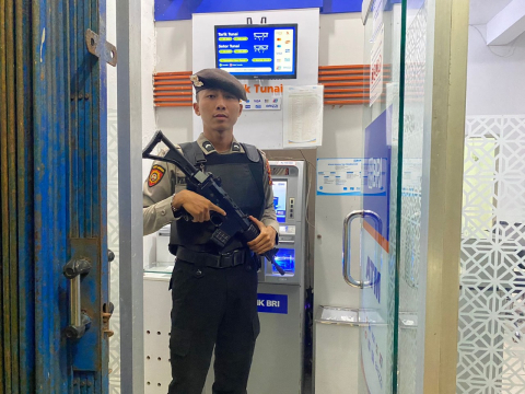 Sambangi Obvit ATM, Sat Samapta Polres Kaur Cek Keamanan di Seputaran ATm  