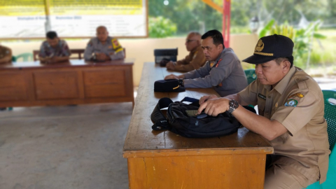 Kapolsek Nasal Hadiri Rapat Koordinasi Persiapan Pemilihan BPD Wilkum Polsek Nasal 