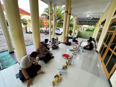 Pererat Silahturahmi, Personel Polres Kaur Gelar Buka Puasa Bersama 