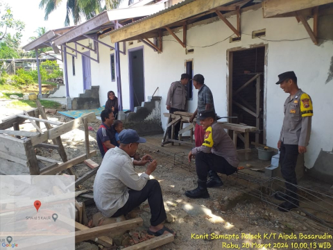 Personel Piket Yanmas Polsek Kaur Tengah Patroli Presisi Sambangi Warga Sampaikan Imbauan Kamtibmas 