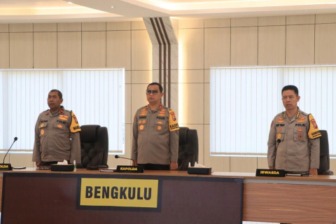 Kapolda Bengkulu dan Pejabat Utama Polda Bengkulu Ikuti Rakernis Gabungan secara Virtual