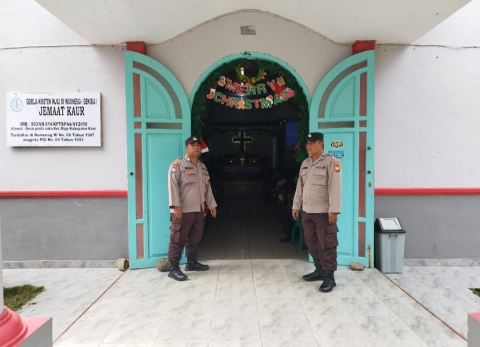 Polsek Maje Patroli dan Pengamanan Ibadah di Seputaran Gereja di Wilkum 