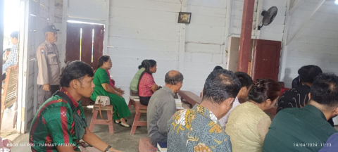 Polsek Kaur Selatan Monitoring dan Pengamanan Kegiatan Ibadah di Gereja 