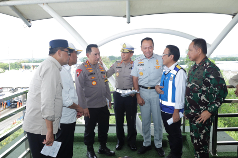 Dirut Jasa Raharja Gelar Rapat Koordinasi dan Evaluasi Arus Balik Lebaran bersama Menko PMK, Menhub, dan Kapolri, Panglima TNI, dan Kakorlantas Polri di GT Cikatama