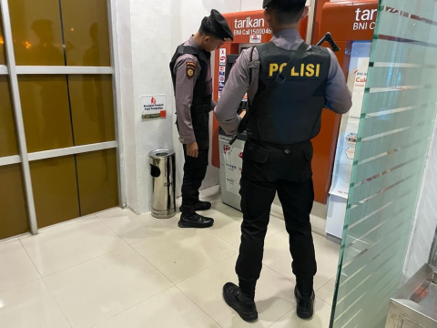 Patroli Presisi Personel Sat Samapta Polres Kaur Pantau Seputaran Wilkum      