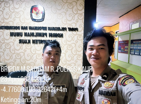 Antisipasi Gangguan Kamtibmas, Personel Polres Kaur Patroli di Kantor KPU 