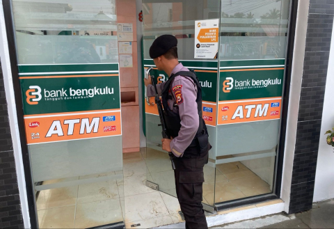 Patroli Personel Sat Samapta Polres Kaur Cek Objek Vital 