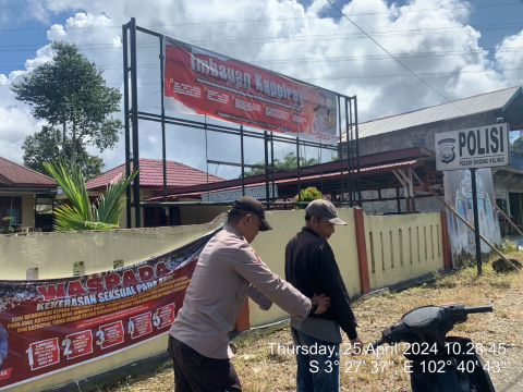 Cegah Kejahatan, Polsek Sindang Kelingi Gelar Razia Senjata Tajam
