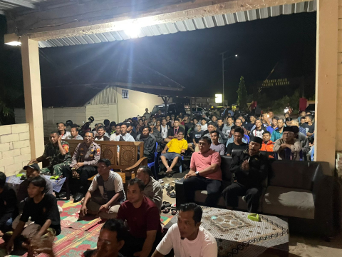 Keseruan Masyarakat Saat Nobar Semi Final AFC 2024, di Mako Polsek Ketahun