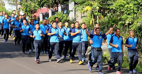 Olahraga Pagi Inilah Cara Personel Polres Bengkulu Utara Jaga Kebugaran Tubuh