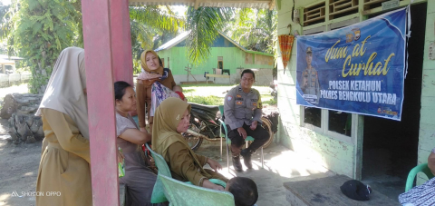 Lewat Jumat Curhat, Polsek Ketahun Menjadi Lebih Dekat Dengan Masyarakat