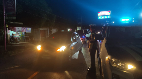 Jaga Keamanan dan Kelancaran Lalin, Polres Kaur Patroli Blue Light 