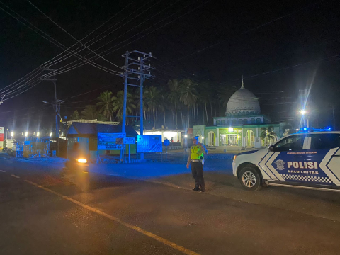 Upaya Jaga Keamanan dan Kelancaran Lalin,  Sat Lantas Polres Kaur Patroli Blue Light