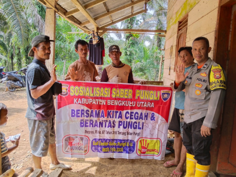 Agar Tidak Terjadi Aksi Pungli Bhabinkamtibmas Lakukan Sosialisasi Saber Pungli 