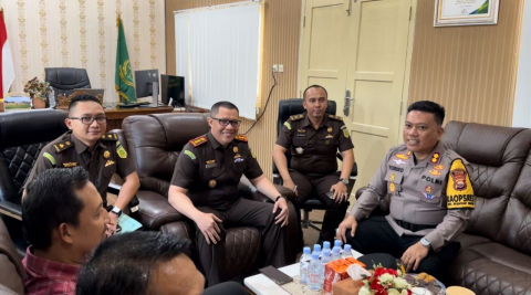 Bangun Kolaborasi, Kapolres Kaur Silaturahmi ke Kejari Kaur