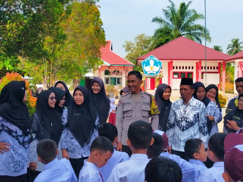 Bhabinkamtibmas Polsek Ketahun Hadiri Mpls di SD N 199 BU