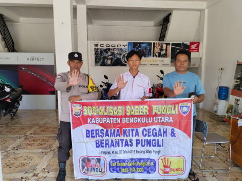 Bhabinkamtibmas Polsek Ketahun Sosialisasi Saber Pungli Ke Masyarakat