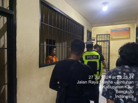 Ciptakan Rasa Aman, Piket Pawas Lakukan Pengecekan Rutin Tahanan di Rutan Polres Kaur
