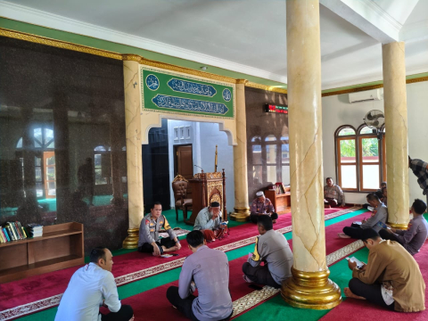 Personel Polres Kaur dan Polsek Jajaran Gelar Binrohtal Tingkatkan Keimanan 