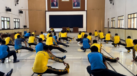 Jaga Kebugaran dan Asah Kemampuan, Polres Kaur Laksanakan Latihan Beladiri Polri