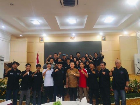 Gubernur Bengkulu Rohidin Mersyah Apresiasi Kejurnas Panjat Dinding Menpora- Agra Buana STIA