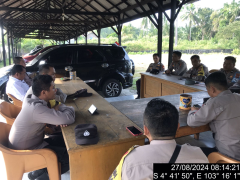 Polsek Kaur Tengah Gelar Anev Mingguan Pagi Bentuk Evaluasi Kinerja