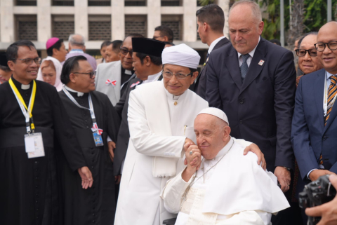 Imam Besar Masjid Istiqlal Perkenalkan PKUMI di Depan Paus Fransiskus