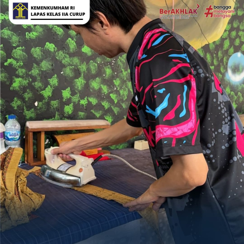 Warga Binaan Lapas Curup Semakin Berkreatifitas Dengan Pembinaan Menjahit
